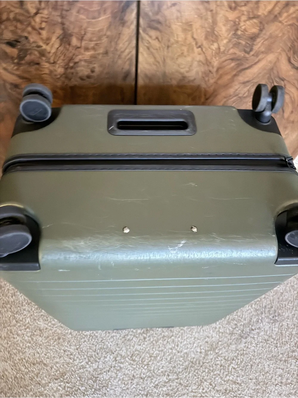 Away Olive Green Hard-Shell Spinner Luggage